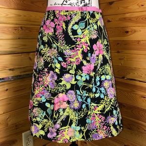 RAFAELLA beautiful bright color floral print skirt w/side zip &small bow detail
